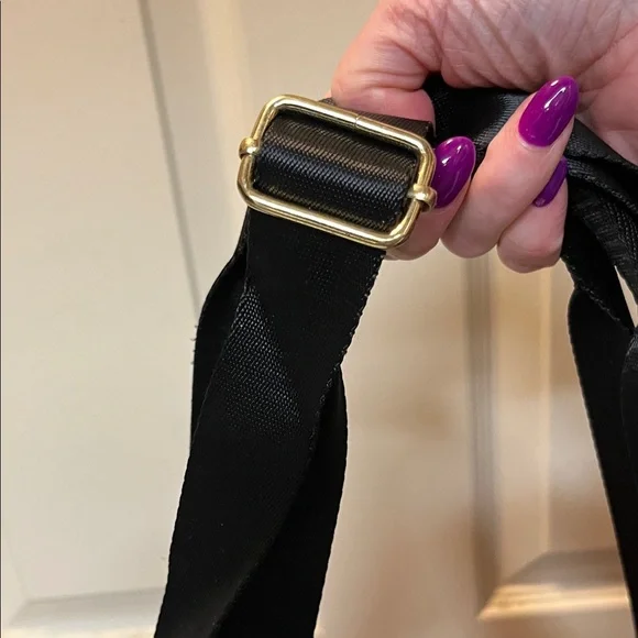 EUC Juicy Couture Sport Yourself overnight weekender duffle bag blk with roses - Picture 6 of 16